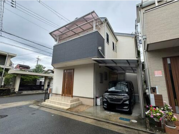 八尾市東山本新町、中古一戸建ての外観画像です