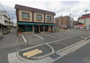 八尾市美園町、土地の前面道路を含む現地写真画像です