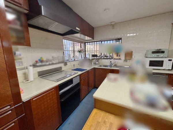 八尾市刑部、中古一戸建てのキッチン画像です