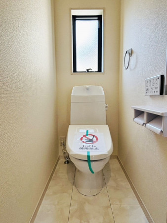 八尾市東本町、新築一戸建ての画像です