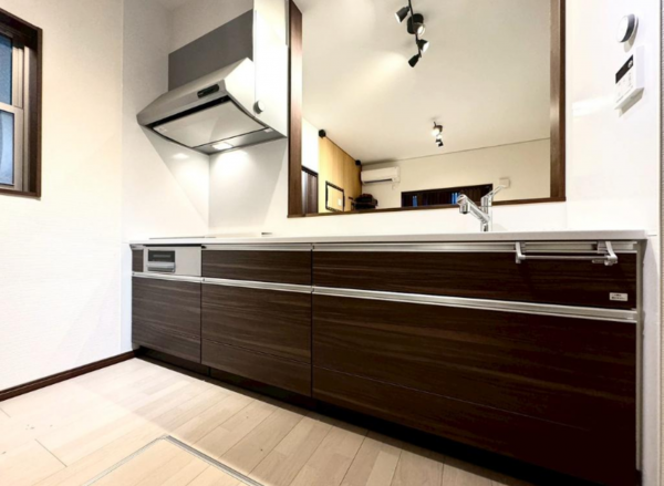 八尾市相生町、中古一戸建てのキッチン画像です