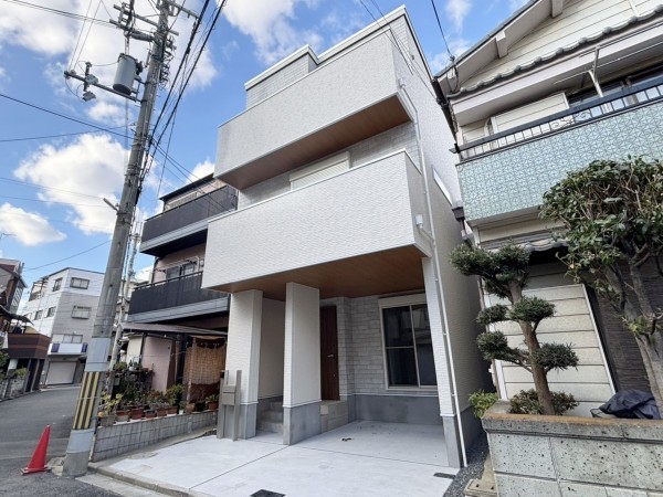 八尾市渋川町、新築一戸建ての外観画像です