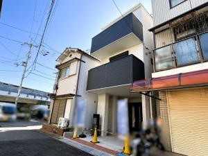 八尾市東弓削、新築一戸建ての外観画像です