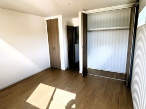 八尾市東弓削、新築一戸建ての収納画像です