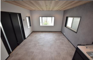 八尾市南本町、中古一戸建ての居間画像です