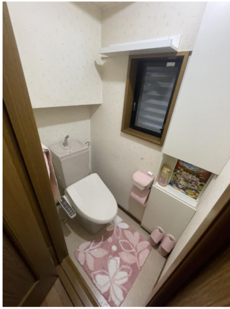 八尾市、中古一戸建てのトイレ画像です