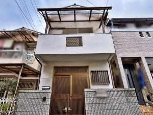 八尾市南植松町、中古一戸建ての外観画像です