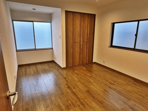 八尾市南植松町、中古一戸建ての画像です