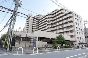 八尾市永畑町、マンションの外観画像です