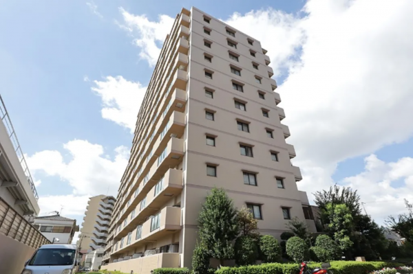 八尾市永畑町、マンションの外観画像です