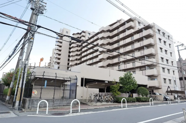 八尾市永畑町、マンションの外観画像です