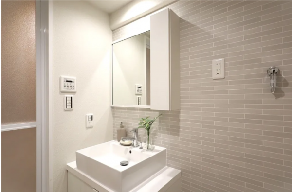 八尾市永畑町、マンションの洗面画像です