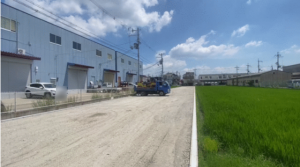 八尾市太田新町、土地の前面道路を含む現地写真画像です