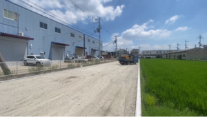 八尾市太田新町、土地の前面道路を含む現地写真画像です