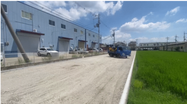 八尾市太田新町、土地の前面道路を含む現地写真画像です