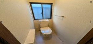 八尾市山本町南、中古一戸建てのトイレ画像です