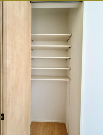 八尾市山城町、新築一戸建ての収納画像です