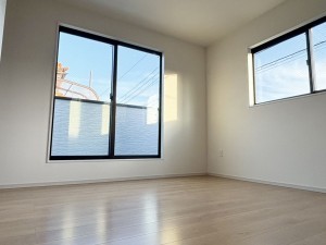 八尾市南本町、新築一戸建ての寝室画像です