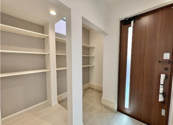 八尾市東山本新町、新築一戸建ての収納画像です