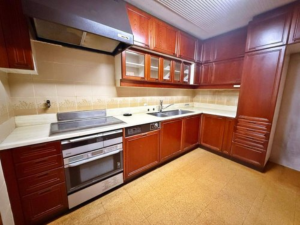 八尾市刑部、中古一戸建てのキッチン画像です