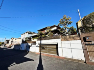 八尾市刑部、中古一戸建ての外観画像です