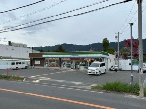 八尾市黒谷、土地のコンビニ画像です