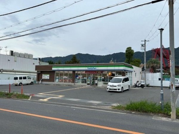 八尾市黒谷、土地のコンビニ画像です