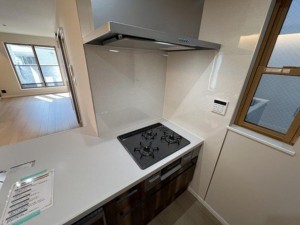 八尾市長池町、新築一戸建てのキッチン画像です