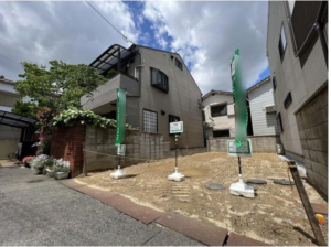 八尾市長池町、新築一戸建ての前面道路を含む現地写真画像です