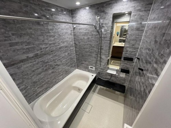 八尾市長池町、新築一戸建ての風呂画像です