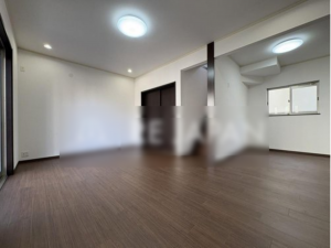 八尾市南太子堂、中古一戸建ての画像です