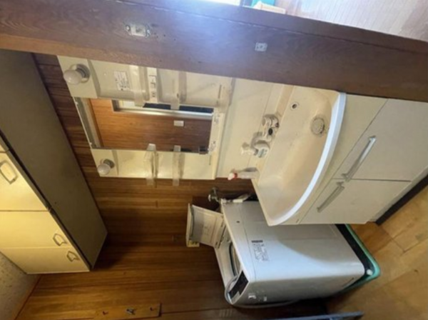 八尾市山本町北、中古一戸建ての洗面画像です