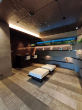 八尾市、マンションのエントランス画像です