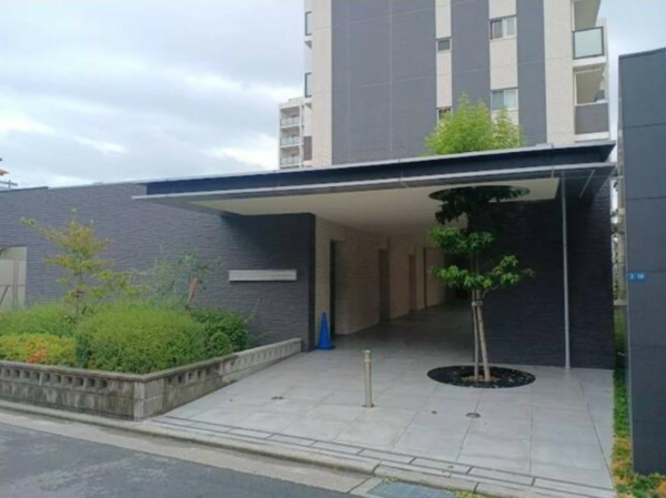 八尾市東本町、マンションのエントランス画像です
