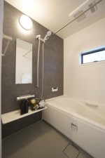 八尾市荘内町、新築一戸建ての風呂画像です