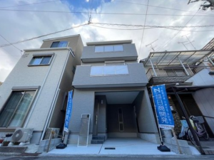 八尾市荘内町、新築一戸建ての外観画像です