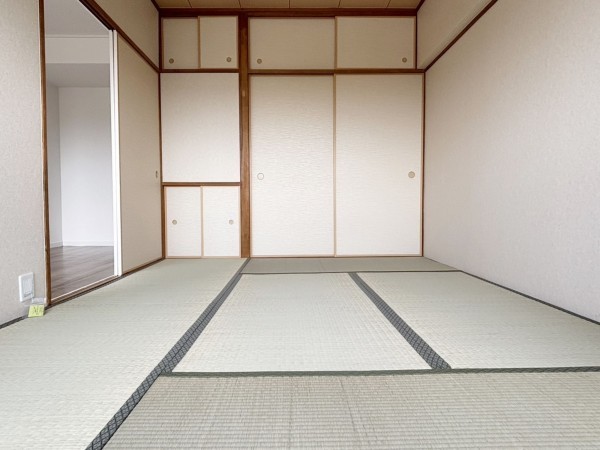 八尾市天王寺屋、マンションの寝室画像です