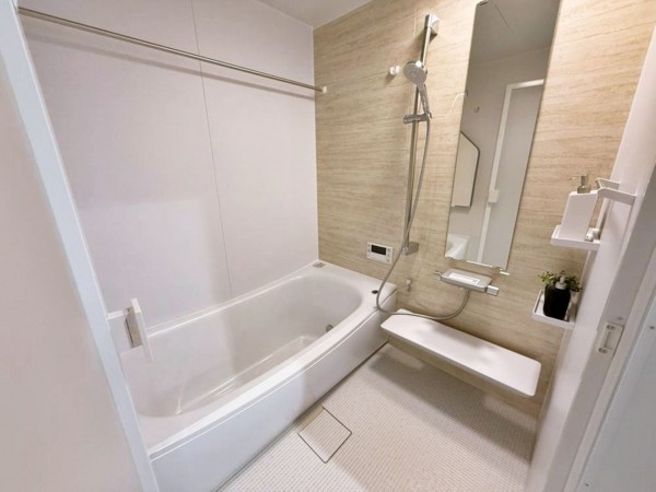 八尾市都塚、新築一戸建ての風呂画像です