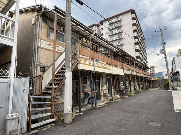 八尾市東太子、収益物件/文化住宅の外観画像です