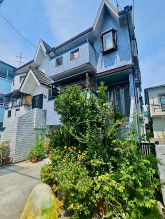 八尾市東山本新町、中古一戸建ての外観画像です