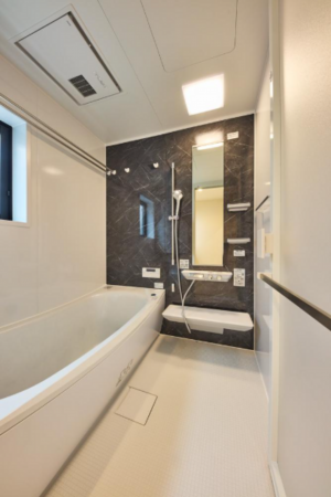 八尾市萱振町、新築一戸建ての風呂画像です