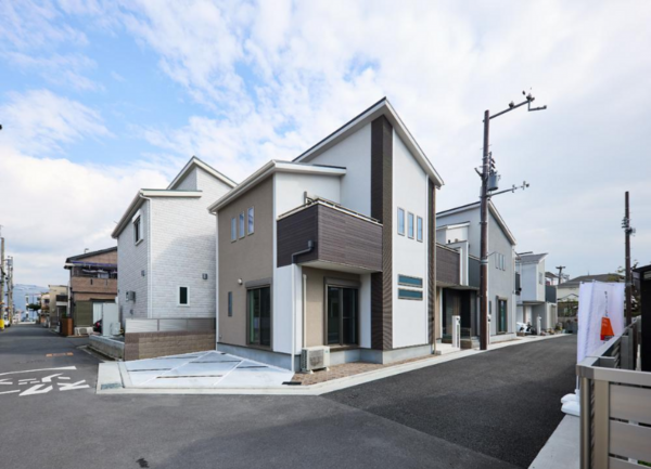 八尾市老原、新築一戸建ての外観画像です