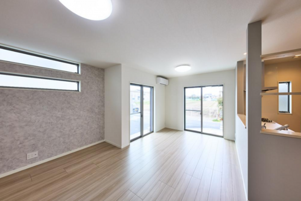 八尾市老原、新築一戸建ての居間画像です