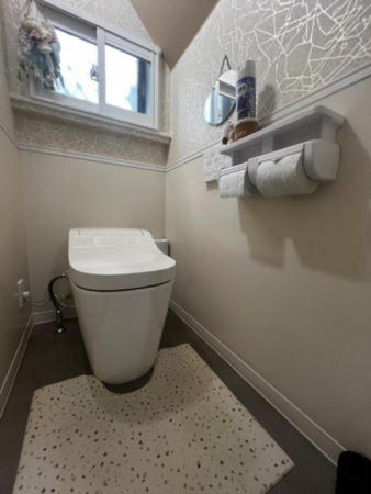 八尾市永畑町、中古一戸建てのトイレ画像です