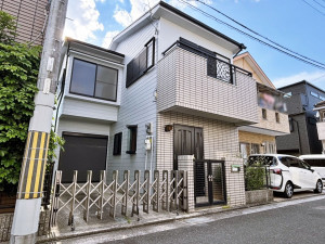 八尾市刑部、中古一戸建ての外観画像です