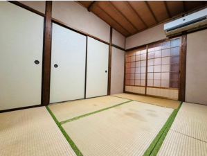 八尾市安中町、中古一戸建ての画像です