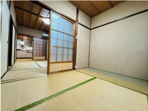 八尾市安中町、中古一戸建ての画像です
