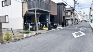 八尾市田井中、土地の前面道路を含む現地写真画像です