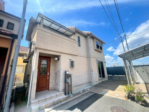 八尾市沼、中古一戸建ての外観画像です