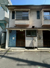 八尾市南本町、中古一戸建ての画像です